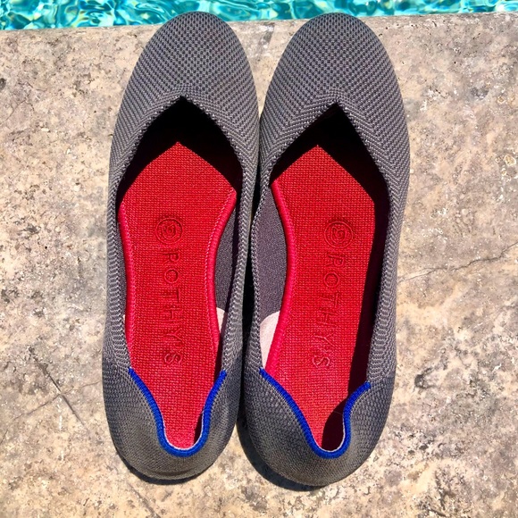 Rothy’s The Flat in charcoal - Picture 4 of 8